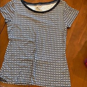 Fun blue and white chain-link shirt